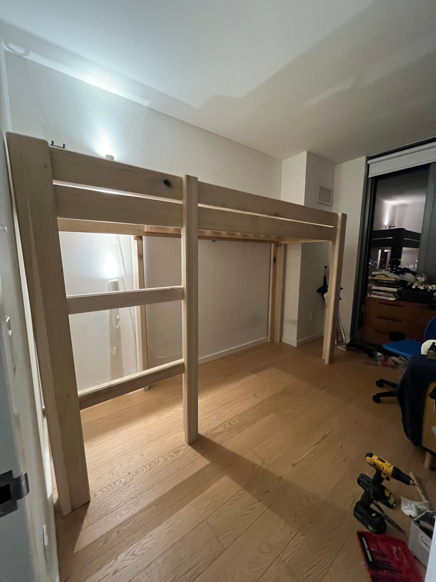 The Brooklyn Custom Loft-Bed large - Poplar